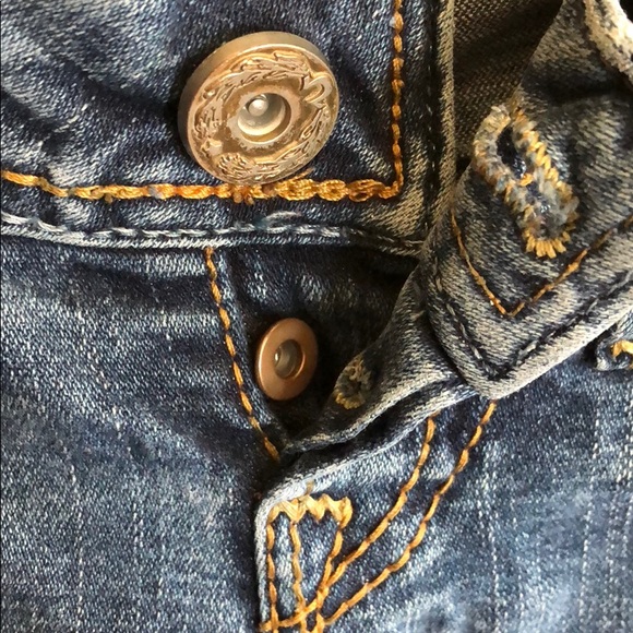 Preowned True Religion Jeans - Picture 5 of 6